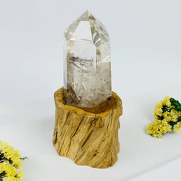 Кристалл из Горного Хрусталя на подставке