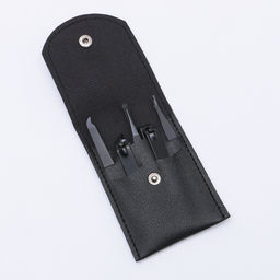 Набор маникюрный, 5 предметов, в футляре на кнопке, чёрный