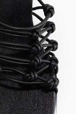 Sandalias de tacon con nudos decorativos - H&m фото 4