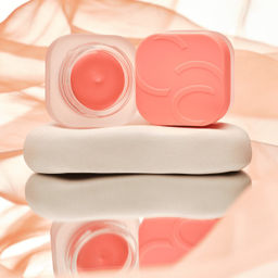 Румяна Velvet Pudding Blurring Blush, 020 Peach Pudding - Catrice фото 6