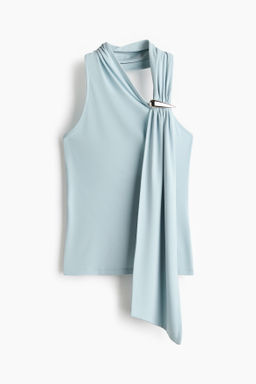 Top halter con detalle met?lico
