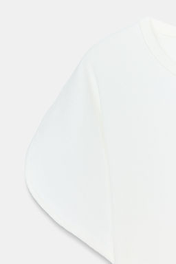 CAMISETA MANGA ABULLONADA / Blanco roto