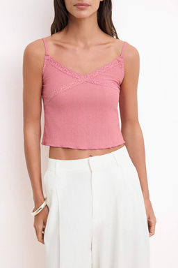 Ac?k Pembe Fitted/Vucuda Oturan Havuz Yaka Dantel Detayl? Crop Dokulu Orme Bluz TWOSS26BZ00160