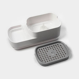 Дозатор для моющего средства с подставкой для губки Raccoon, 550 мл, губка в комплекте, белый