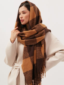 в составе шерсть Большой, мягкий, теплый двусторонний палантин с принтом.