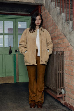 FAUX LEATHER FLARE TROUSERS - Zara фото 3