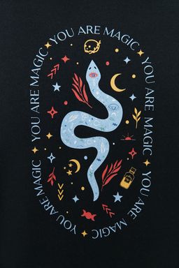 Siyah Oversize/Genis Kesim Kapusonlu Yaz? Bask?l? Ici Polar/S?cak Tutan Sweatshirt TMNAW23SW00023