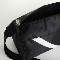 Сумка спортивная на молнии, длинный ремень, цвет чёрный - Simaland фото 4