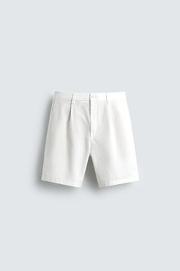 BERMUDA REGULAR FIT PLIEGUES / Blanco roto