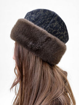 П26-33 Пилотка черное золото с мехом норка