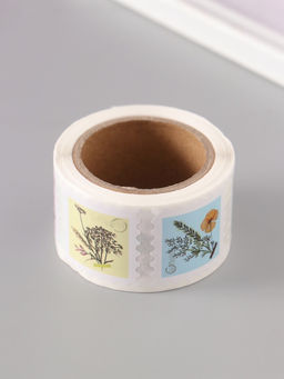 Цена за 2 шт. Наклейка бумага Марки. Сухоцветы, 3?3 см, 200 шт. в рулоне