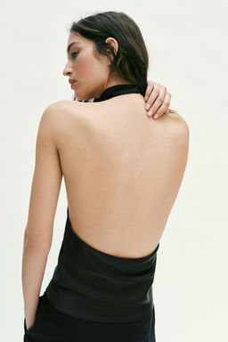 TOP HALTER SATINADO / Negro - Zara фото 14