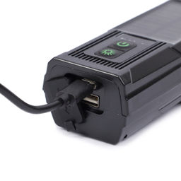 Фонарь передний COMIRON SOLAR LIGHT корпус: PC CARBON; свет: 1000lm; сигнал 130Дб, аккумулятор 4000 mAh подзарядка от солнца, Type-C. /уп20/80/ - Галеонтрейд фото 5