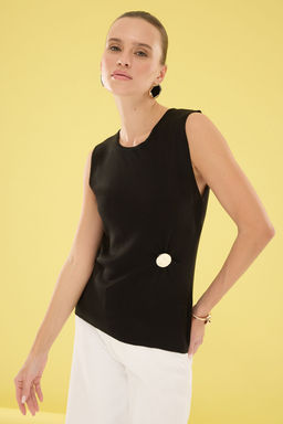 Siyah Aksesuar Detayl? Bisiklet Yaka Ince Bluz TWOSS25BZ00312