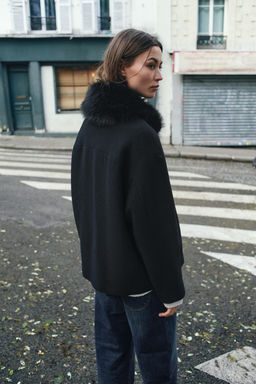 CROPPED COAT WITH WOOL AND FAUX FUR LAPEL - Zara фото 6