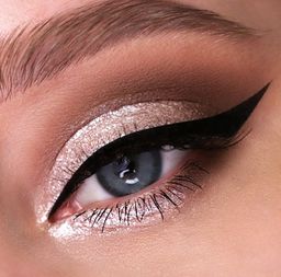 RELOUIS Тени жидкие сияющие Sparkle Liquid Eyeshadow т.30 Diamond Crush  фото 3