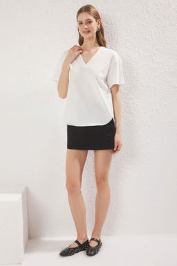 TRENDYOLMILLA Antrasit %100 Pamuk V Yaka Oversize/Genis Kesim Orme T-Shirt TWOSS25TS00162  фото 5