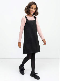 Черный сарафан на широких бретелях в темно-серую полоску для девочек