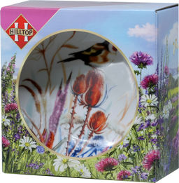 HILLTOP. 8 марта. Чайный набор с тарелкой. Цветущее поле 50 гр. карт.упаковка