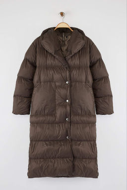 TRENDYOLMILLA Koyu Vizon Oversize Kal?p Kusakl? Kapusonlu Fermuarl? Su Itici K?sl?k Sisme Mont TWOAW25MO00057  фото 6
