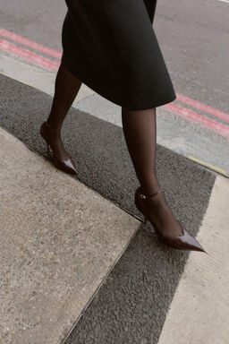 FAUX-PATENT SLINGBACK SHOES WITH STRAPS - Zara фото 3