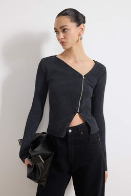Antrasit Fitted Asimetrik Yaka Fermuarl? Eskitme/Soluk Efektli Esnek Orme Bluz TWOSS26BZ00271