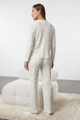 Trendyolmilla Ekru Yumusak Tuse Pamuklu Cicekli Fitilli Orme Pijama Tak?m? THMAW25PT00194  фото 12