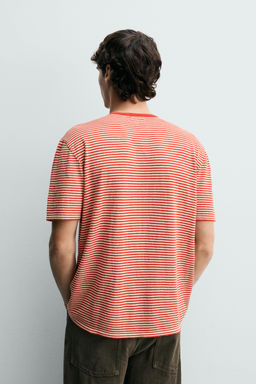CAMISETA PUNTO REGULAR FIT RAYAS / Blanco / Rojo