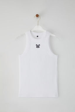 Beyaz Nak?sl? Halter Yaka Regular Boy Vucuda Oturan Fitlli Esnek Orme Atlet TWOSS25AL00018