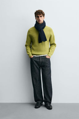 RIBBED TEXTURE SWEATER