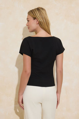 Tas Fitted/Vucuda Oturan Kay?k Yaka Dusuk Kol K?sa Kollu Scuba Krep Orme Bluz TWOSS26BZ00080 - Trendyolmilla фото 10