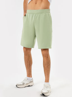 Шорты мужские в оливковом оттенке