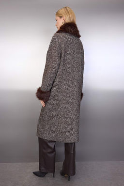 Kahverengi Kurk Detayl? Bal?ks?rt? Mono Kapama Oversize Uzun Kase Kaban TWOAW26KB00044 - Trendyolmilla фото 9