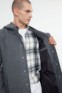 TRENDYOL MAN Antrasit Regular Fit K?sl?k Yun Kar?s?ml? Kapusonlu Kase K?sl?k Kaban TMNAW25KB00001 - Trendyolmilla фото 5