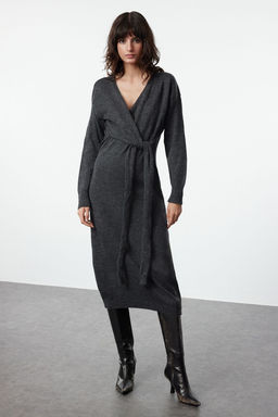 TRENDYOLMILLA Camel Yumusak Dokulu Midi Triko Kruvaze Yaka Baglama Detayl? Elbise TWOAW21EL0260
