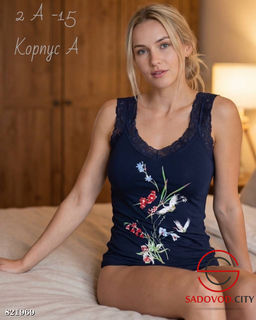 Женская майка с гипюром