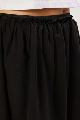 TRENDYOLMILLA Siyah Keten Gorunumlu Mini Klos Dokuma Etek TWOSS25ET00055 фото 5