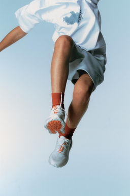 CAMISETA SPORTY LOGO / Blanco