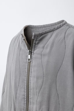 CAZADORA ACOLCHADA FLUIDA / Gris antracita