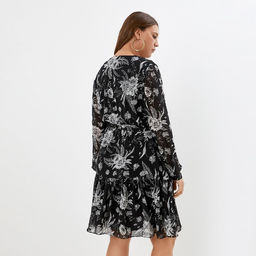 Платье женское короткое MIST plus-size, чёрное, размер 52, принт цветочный