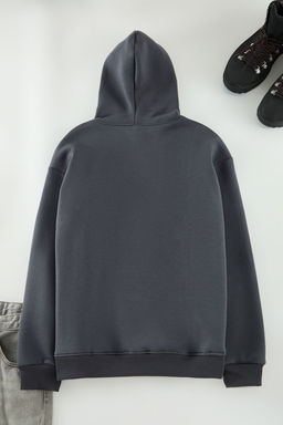 TRENDYOL MAN Antrasit Oversize/Genis Kesim Yaz? Nak?sl? Ici Polar/S?cak Tutan Kapusonlu Sweatshirt TMNAW25SW00180 - Trendyolmilla фото 9