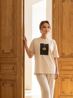 K13347 Футболка свободного кроя БЕЖЕВЫЙ