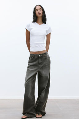 RELAXED OVERSIZE MID-WAIST JEANS