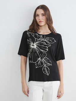 Bisiklet Yaka ?i?ekli Kad?n Ti??rt