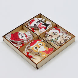 Елочные игрушки в деревянной подарочной упаковке 12 шт., 13×13×2 см