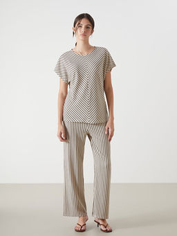 Bisiklet Yaka ?izgili Kad?n Ti??rt