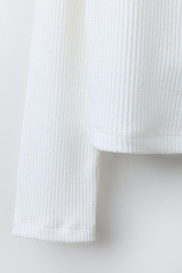 RIBBED T-SHIRT WITH BUCKLES - Zara фото 4