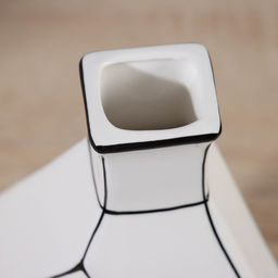 Ваза «Пикассо», ручная роспись, грани горлышко, 24×16 см, керамика, чёрно-белая