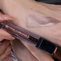 RELOUIS Тени жидкие сатиновые Satin Liquid Eyeshadow т.22 Bronze NRose  фото 4