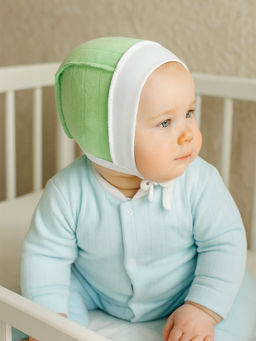 Чепчик ясельный